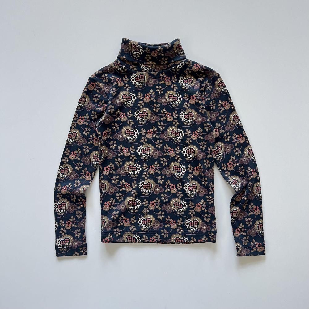 <img class='new_mark_img1' src='https://img.shop-pro.jp/img/new/icons14.gif' style='border:none;display:inline;margin:0px;padding:0px;width:auto;' />turtleneck - galaxy calico hearts