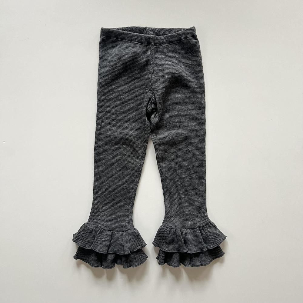 <img class='new_mark_img1' src='https://img.shop-pro.jp/img/new/icons14.gif' style='border:none;display:inline;margin:0px;padding:0px;width:auto;' />waffle frill pants - charcoal grey