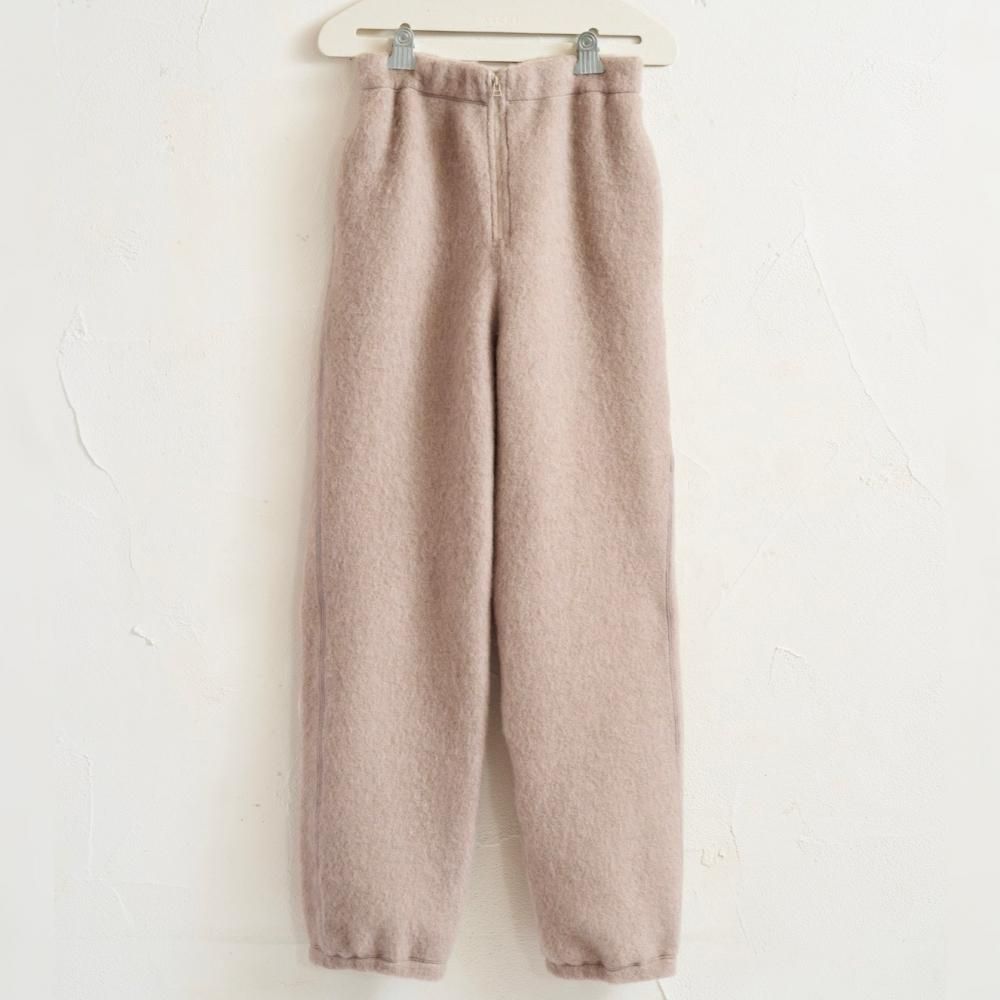 <img class='new_mark_img1' src='https://img.shop-pro.jp/img/new/icons14.gif' style='border:none;display:inline;margin:0px;padding:0px;width:auto;' />wool shaggy zip pants - beige