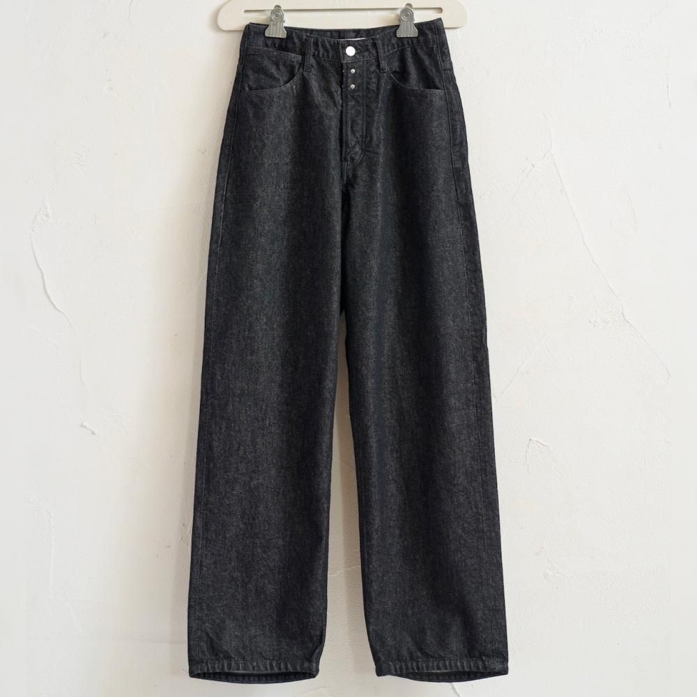 <img class='new_mark_img1' src='https://img.shop-pro.jp/img/new/icons14.gif' style='border:none;display:inline;margin:0px;padding:0px;width:auto;' />14oz denim wide pants - black