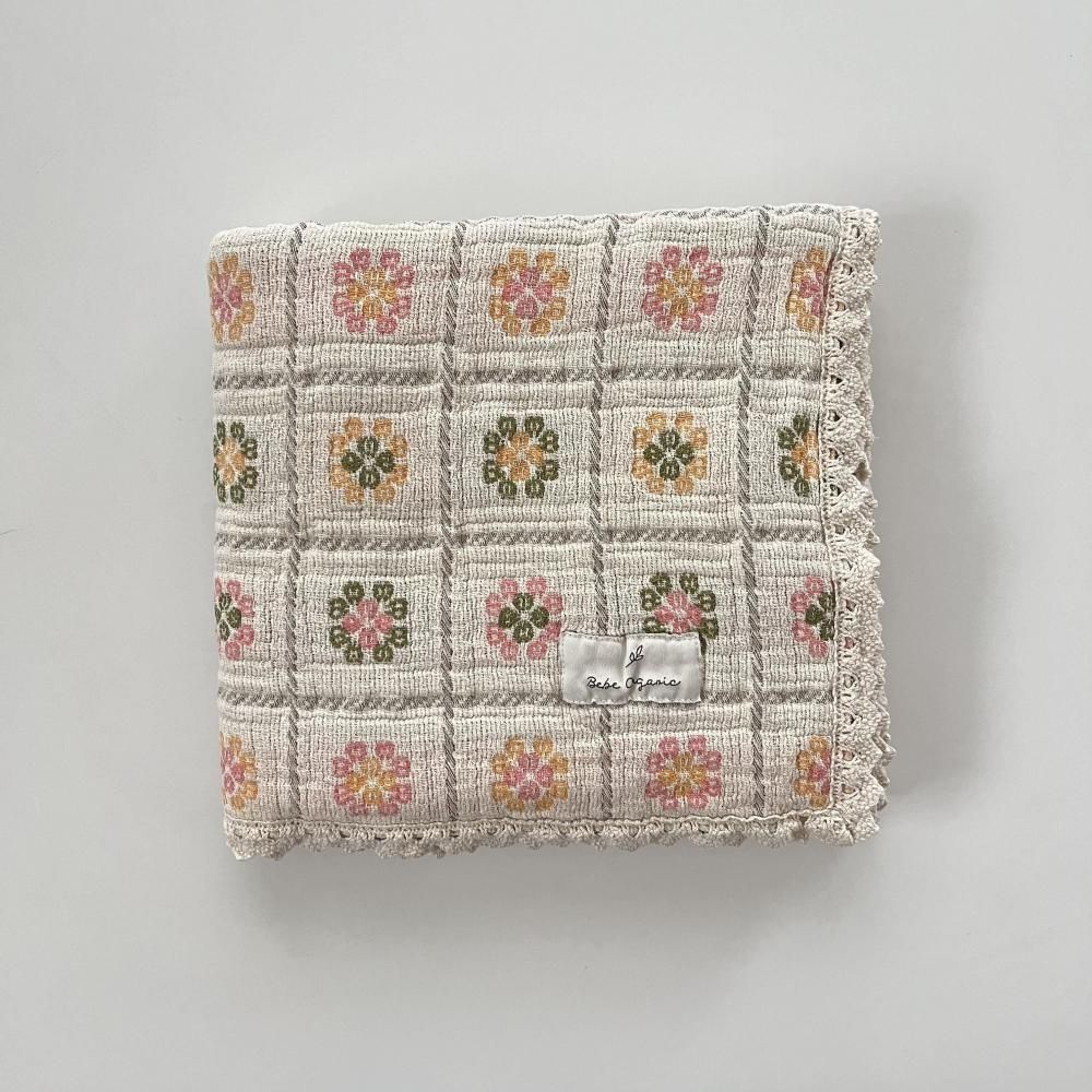 <img class='new_mark_img1' src='https://img.shop-pro.jp/img/new/icons14.gif' style='border:none;display:inline;margin:0px;padding:0px;width:auto;' />lucky flower blanket - lucky flowers