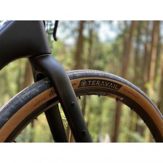ピストホイールタイヤ前後セットRampart 700×28C TERAVAIL TERAVAIL Rampart 700×28C Light＆Supple Tan | タイヤ
