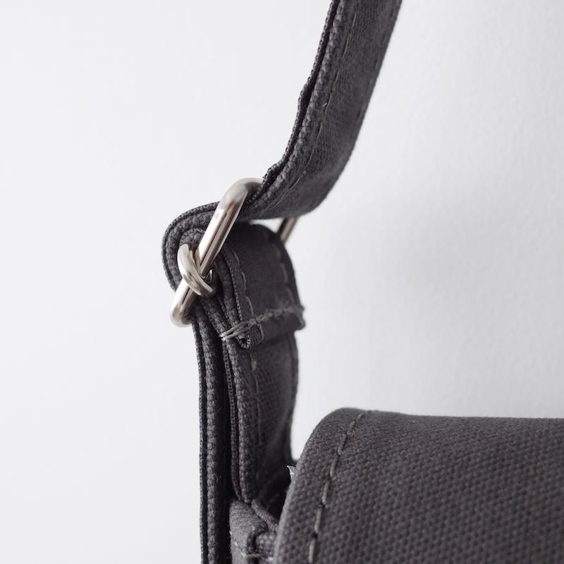 TEMBEA News Bag Small Charcoal / Deep Gray