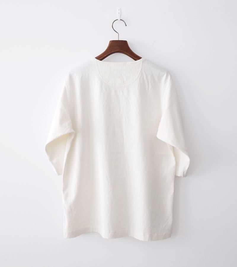 Two Moon Half Sleeve Henley Neck Tee Old White