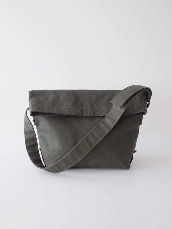 TEMBEA Messenger Bag - Olive / Olive