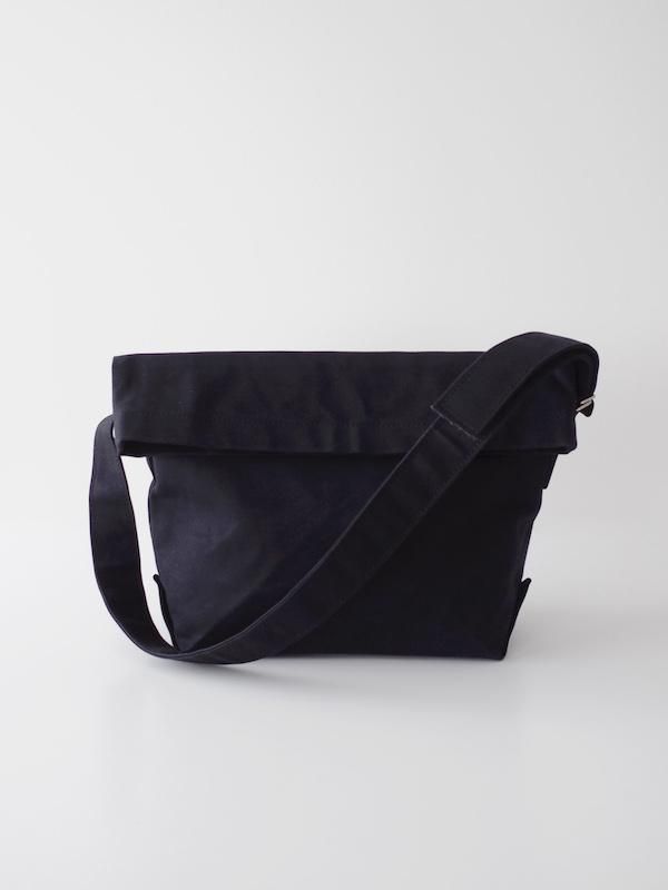 TEMBEA Messenger Bag - Black / Black
