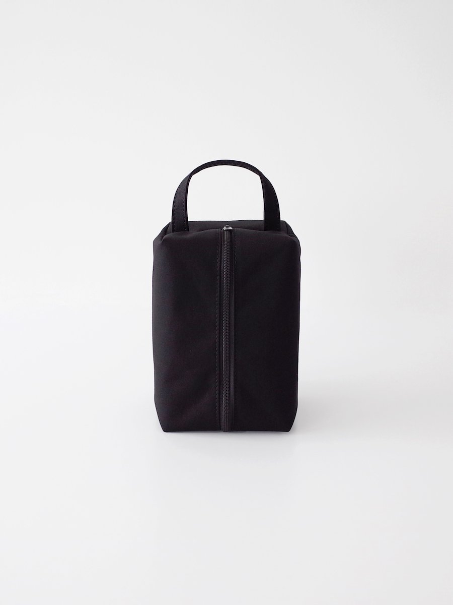 <img class='new_mark_img1' src='https://img.shop-pro.jp/img/new/icons21.gif' style='border:none;display:inline;margin:0px;padding:0px;width:auto;' />40%OFFTEMBEA Garment Bag Small - Black