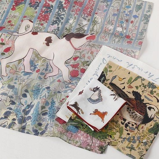 庭、ボール遊びの犬 - swimmie ハンカチ | OLD-FASHIONED STORE