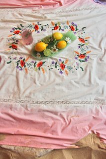 Grenadine pink deep dye embroidered tablecloth（送料無料）