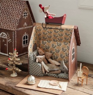  Gingerbread House 2022 Small