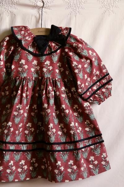 DRESS // Iris print // 販売サイズ 8Y-12Y - INSPIREme-輸入子供服の