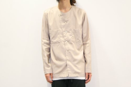 <img class='new_mark_img1' src='https://img.shop-pro.jp/img/new/icons47.gif' style='border:none;display:inline;margin:0px;padding:0px;width:auto;' />CITY / no collar cut shirts(BEIGE)