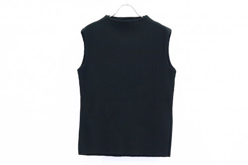 <img class='new_mark_img1' src='https://img.shop-pro.jp/img/new/icons47.gif' style='border:none;display:inline;margin:0px;padding:0px;width:auto;' />Natsumi Zama /Sleeveless Top(BLACK)