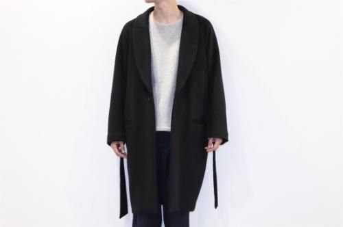 <img class='new_mark_img1' src='https://img.shop-pro.jp/img/new/icons47.gif' style='border:none;display:inline;margin:0px;padding:0px;width:auto;' />ATELIER BTON / MORNING COAT(BLACK)