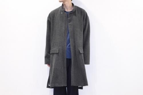 <img class='new_mark_img1' src='https://img.shop-pro.jp/img/new/icons47.gif' style='border:none;display:inline;margin:0px;padding:0px;width:auto;' />THEE / M-51 gown coat(CHARCOAL)