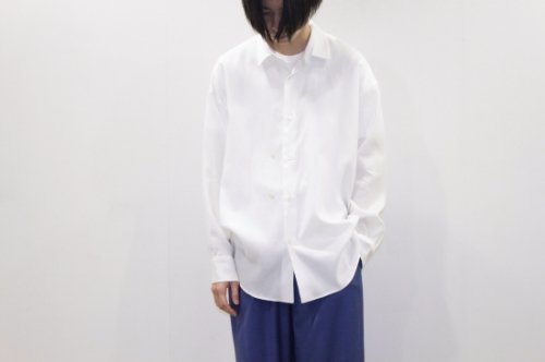 <img class='new_mark_img1' src='https://img.shop-pro.jp/img/new/icons47.gif' style='border:none;display:inline;margin:0px;padding:0px;width:auto;' />THEE / double-buttoned shirts.(WHITE)