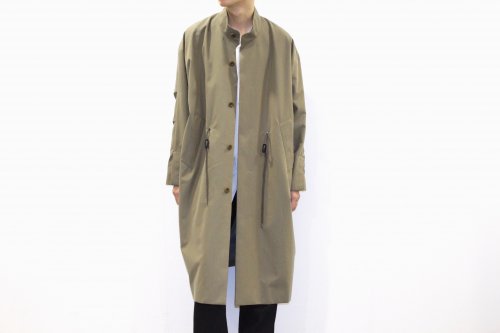 <img class='new_mark_img1' src='https://img.shop-pro.jp/img/new/icons47.gif' style='border:none;display:inline;margin:0px;padding:0px;width:auto;' />ATELIER BTON / CONCEAL SLIT COAT(BEIGE)