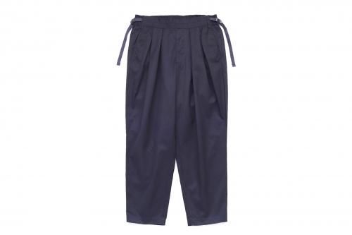 <img class='new_mark_img1' src='https://img.shop-pro.jp/img/new/icons47.gif' style='border:none;display:inline;margin:0px;padding:0px;width:auto;' />SAYATOMO /Karusan Twill Pants(NAVY)