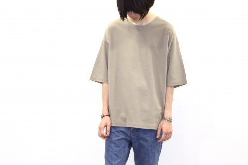 <img class='new_mark_img1' src='https://img.shop-pro.jp/img/new/icons47.gif' style='border:none;display:inline;margin:0px;padding:0px;width:auto;' />THEE / oversize kanoko tee(CAMEL)