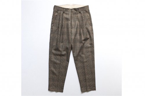 <img class='new_mark_img1' src='https://img.shop-pro.jp/img/new/icons47.gif' style='border:none;display:inline;margin:0px;padding:0px;width:auto;' />stein / TWO TUCK WIDE TROUSERS(WINDOW PEN)