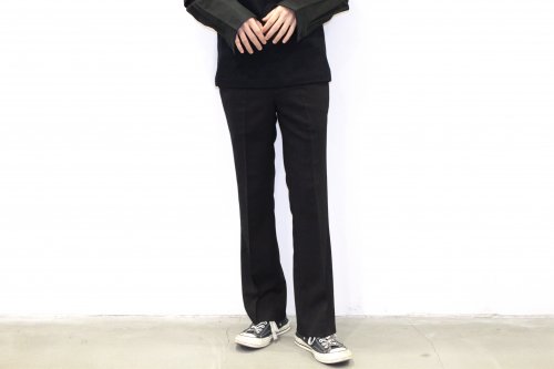 <img class='new_mark_img1' src='https://img.shop-pro.jp/img/new/icons47.gif' style='border:none;display:inline;margin:0px;padding:0px;width:auto;' />THEE / beltless flare pants.(BLACK)