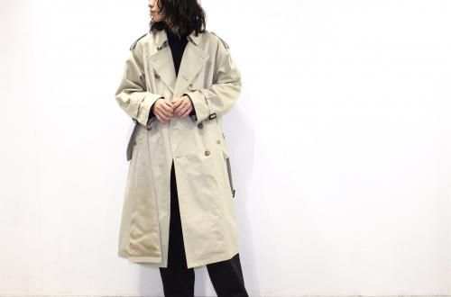 <img class='new_mark_img1' src='https://img.shop-pro.jp/img/new/icons47.gif' style='border:none;display:inline;margin:0px;padding:0px;width:auto;' />stein / LAY OVERSIZED TRENCH COAT(BEIGE)