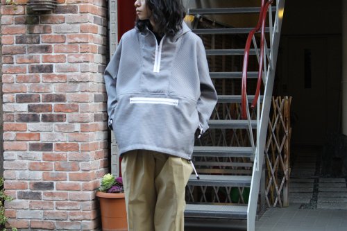 <img class='new_mark_img1' src='https://img.shop-pro.jp/img/new/icons47.gif' style='border:none;display:inline;margin:0px;padding:0px;width:auto;' />ATHA / WO/PL HIGH DENSITY ANORAK PARKA(HOUND TOOTH)