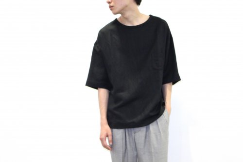 <img class='new_mark_img1' src='https://img.shop-pro.jp/img/new/icons47.gif' style='border:none;display:inline;margin:0px;padding:0px;width:auto;' />THEE / linen rayon t-shirt.(BLACK)