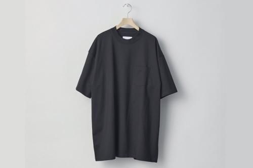 <img class='new_mark_img1' src='https://img.shop-pro.jp/img/new/icons2.gif' style='border:none;display:inline;margin:0px;padding:0px;width:auto;' />stein / OVERSIZED POCKET TEE(BLACK)