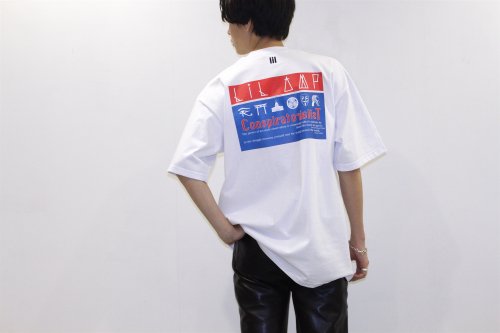 <img class='new_mark_img1' src='https://img.shop-pro.jp/img/new/icons2.gif' style='border:none;display:inline;margin:0px;padding:0px;width:auto;' />lil / OVERSIZE HORUS TEE(WHITE)