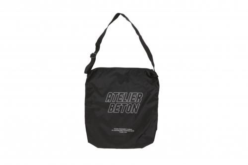 <img class='new_mark_img1' src='https://img.shop-pro.jp/img/new/icons2.gif' style='border:none;display:inline;margin:0px;padding:0px;width:auto;' />ATELIER BÉTON / LIPSTOP SHOULDER BAG(BLACK)