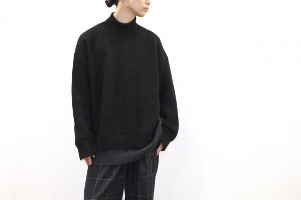 YOKE | CONNECTING HIGHT NECK KNIT LS(BLACK) | アルパカウールニット 