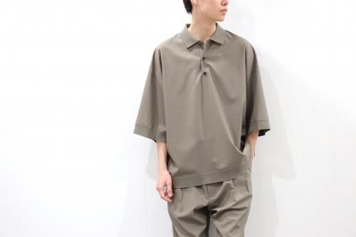 <img class='new_mark_img1' src='https://img.shop-pro.jp/img/new/icons47.gif' style='border:none;display:inline;margin:0px;padding:0px;width:auto;' />VOAAOV / OVERSIZED WASHABLE WOOL POLO(BEIGE)