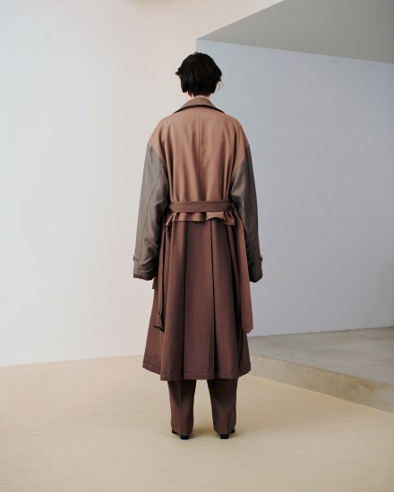 YOKE | RIVERSIBLE DOUBLE-BREASTED COAT(DUSTY TAUPE) | リバーシブル 