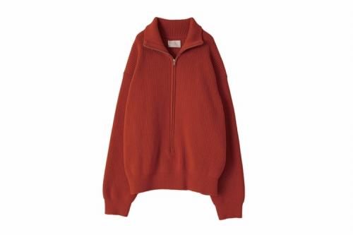 <img class='new_mark_img1' src='https://img.shop-pro.jp/img/new/icons2.gif' style='border:none;display:inline;margin:0px;padding:0px;width:auto;' />YOKE / 3/4 FRONT ZIP HIGHNECK RIB SWEATER(ORANGE)