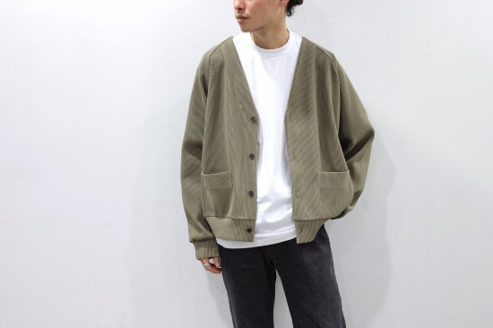 stein | シュタイン GRADATION PLEATS CARDIGAN(DARK BEIGE