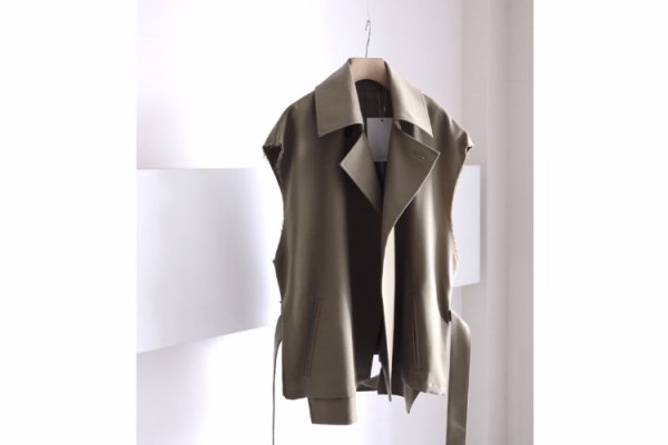 Blanc YM 2022ss Short trench coat | myglobaltax.com
