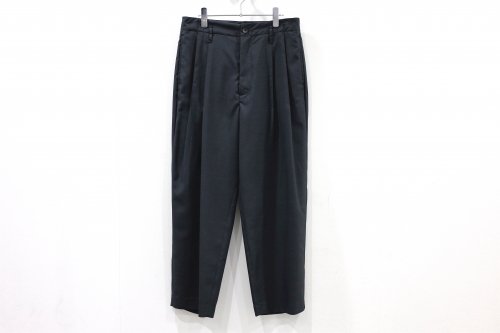 <img class='new_mark_img1' src='https://img.shop-pro.jp/img/new/icons2.gif' style='border:none;display:inline;margin:0px;padding:0px;width:auto;' />VOAAOV / TWO TUCK WIDE TROUSERS(BLACK)