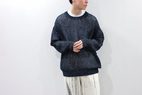 <img class='new_mark_img1' src='https://img.shop-pro.jp/img/new/icons47.gif' style='border:none;display:inline;margin:0px;padding:0px;width:auto;' />YOKE / MESHED KNIT CREWNECK(OCEAN NAVY)