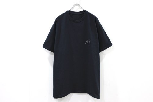 <img class='new_mark_img1' src='https://img.shop-pro.jp/img/new/icons47.gif' style='border:none;display:inline;margin:0px;padding:0px;width:auto;' />ANCELLM / EMBROIDERY T-SHIRT(BLACK)