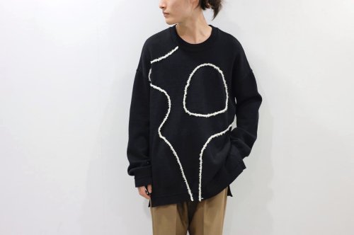 <img class='new_mark_img1' src='https://img.shop-pro.jp/img/new/icons47.gif' style='border:none;display:inline;margin:0px;padding:0px;width:auto;' />Khéiki / Embroidered Sweater(BLACK)