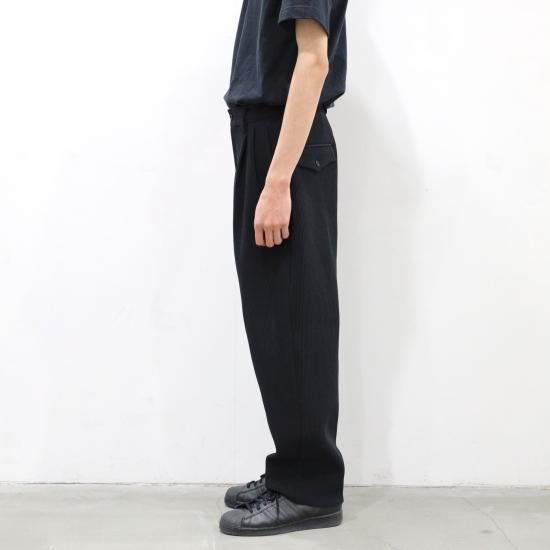 stein   シュタイン GRADATION PLEATS TWO TUCK TROUSERSBLACK