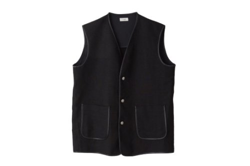 <img class='new_mark_img1' src='https://img.shop-pro.jp/img/new/icons47.gif' style='border:none;display:inline;margin:0px;padding:0px;width:auto;' />Nomat / PIPING VEST(BLACK)