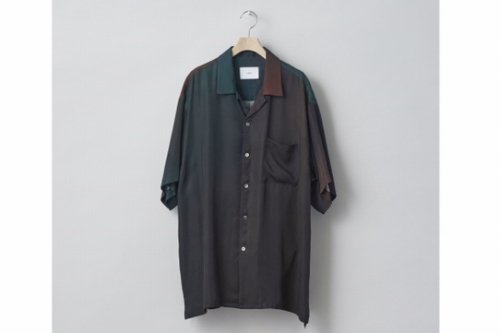 <img class='new_mark_img1' src='https://img.shop-pro.jp/img/new/icons2.gif' style='border:none;display:inline;margin:0px;padding:0px;width:auto;' />stein / OVERSIZED CUPRO OPEN COLLAR SS SHIRT(GRADATION)