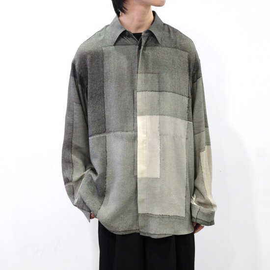 YOKE | PRINTED REGULAR COLLAR SHIRT(CHARCOAL) | プリントレギュラー