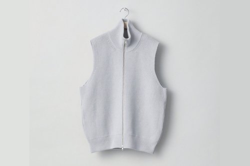 <img class='new_mark_img1' src='https://img.shop-pro.jp/img/new/icons2.gif' style='border:none;display:inline;margin:0px;padding:0px;width:auto;' />stein / OVERSIZED DRIVERS KNIT ZIP VEST(OFF GREY)