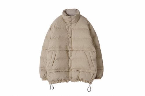 <img class='new_mark_img1' src='https://img.shop-pro.jp/img/new/icons2.gif' style='border:none;display:inline;margin:0px;padding:0px;width:auto;' />YOKE / MULTI DETACHABLE RV DOWN JACKET(FOG WHITE)