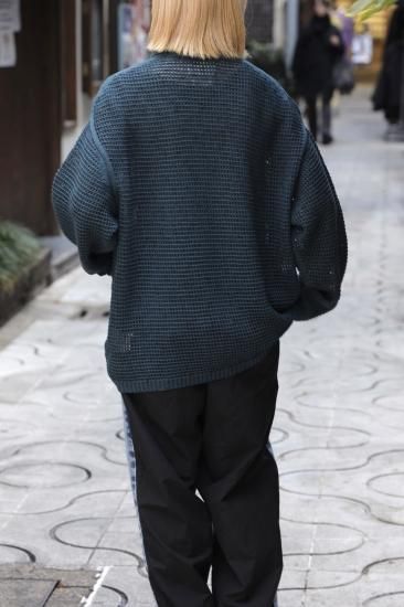 YOKE | MESH KNITTED BUTTONED CARDIGAN(BOTTLE GREEN YOKE | MESH KNITTED BUTTONED CARDIGAN(BOTTLE GREEN