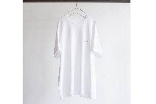 <img class='new_mark_img1' src='https://img.shop-pro.jp/img/new/icons2.gif' style='border:none;display:inline;margin:0px;padding:0px;width:auto;' />ANCELLM / EMBROIDERY T-SHIRT(WHITE)