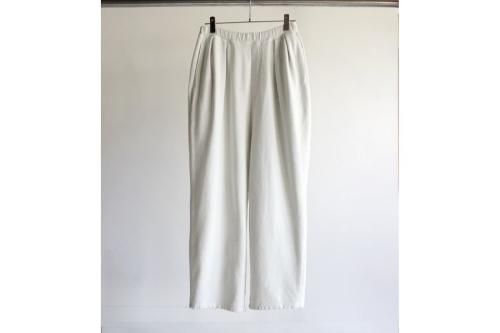 <img class='new_mark_img1' src='https://img.shop-pro.jp/img/new/icons2.gif' style='border:none;display:inline;margin:0px;padding:0px;width:auto;' />ANCELLM / TUCK SWEAT PANTS(WHITE)